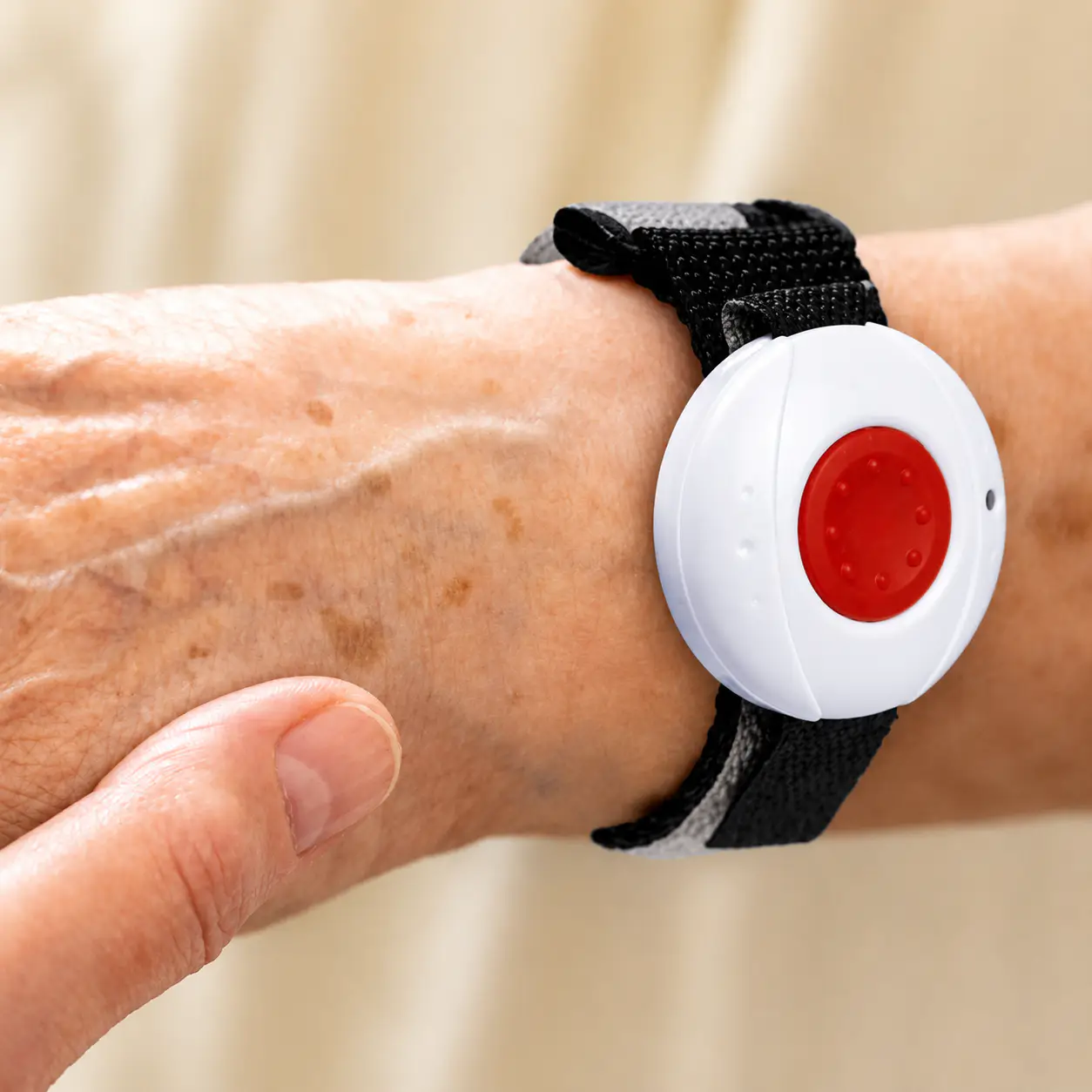 HELPLINE Hausnotruf-Set Mobil mit Empfänger 2.0 und Armbandsender